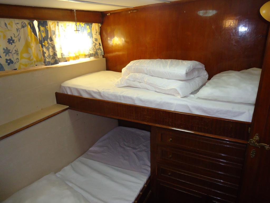 Yacht Bateau Moteur Benetti 19M Sete Exterior photo