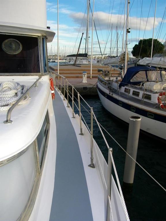 Yacht Bateau Moteur Benetti 19M Sete Exterior photo